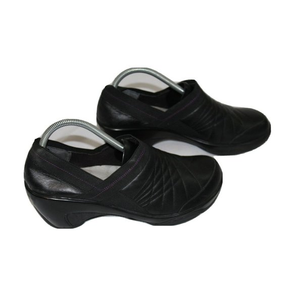 J-41 Shoes - J-41 Adventure On Sz 9M Brooke Womens Black Suede Slip On Clog Mules Hee…